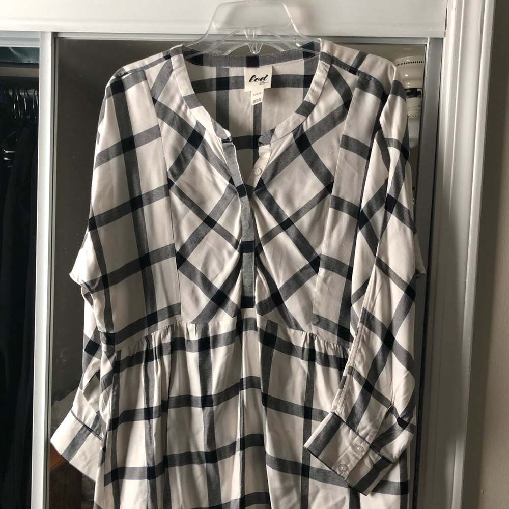 Led Luxe Essential denim Maternity Shirt